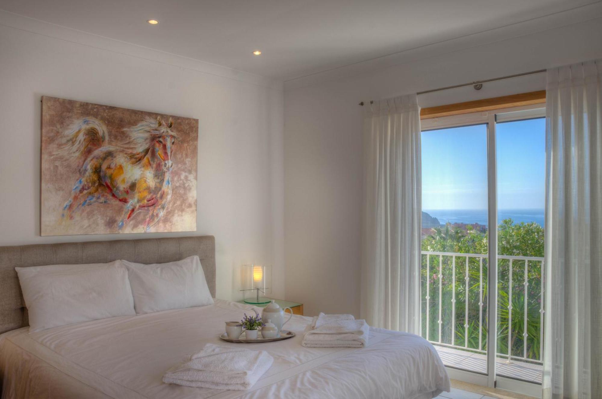 Villa Montanha, Luxury Coastal Villa, With Swimming Pool, Loungers And Alfresco Dining, 10 Min Walk To The Beautiful Praia Da Luz Beach, Shops, Bars And Restaurants! Exteriér fotografie