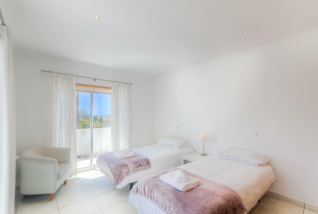 Villa Montanha, Luxury Coastal Villa, With Swimming Pool, Loungers And Alfresco Dining, 10 Min Walk To The Beautiful Praia Da Luz Beach, Shops, Bars And Restaurants! Exteriér fotografie